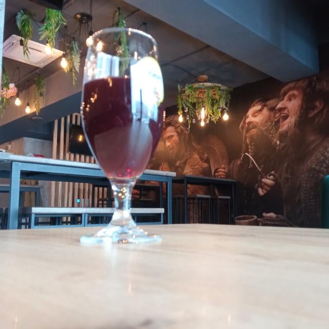 Le Vin De Mièl Rouge